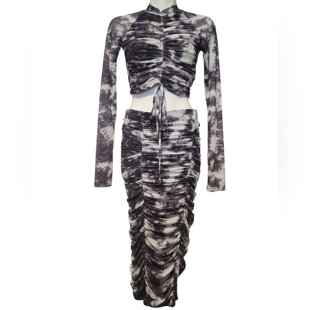 New Fashion Nova Set Crop top veil blouse with a grey and white mixed veil skirt